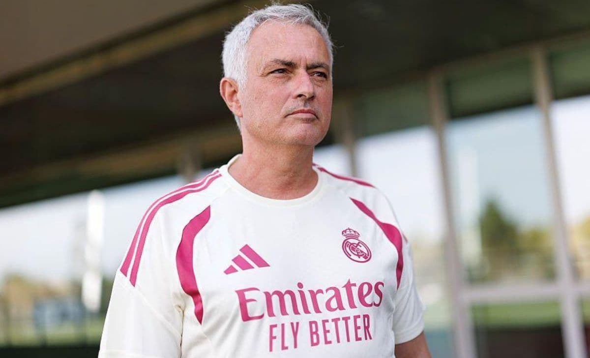 Mourinho Bongkar Bias Ballon d'Or: Kritik Panas Menjelang Pemilihan 2026!
