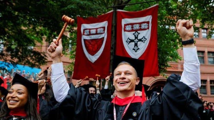 Harvard Menang Gugatan Lawan Pemerintahan Trump, Mahasiswa Internasional Kembali Diterima