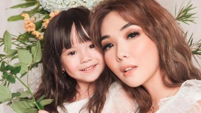 Gempi Segera Punya Ibu Sambung? Gading Marten Dikabarkan Dekat dengan Medina Dina