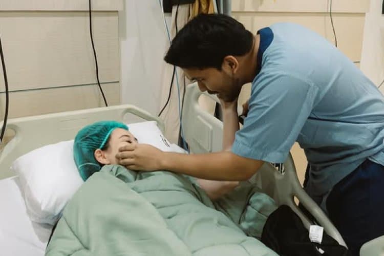 Thariq Halilintar dan Aaliyah Massaid Sambut Kelahiran Anak Pertama