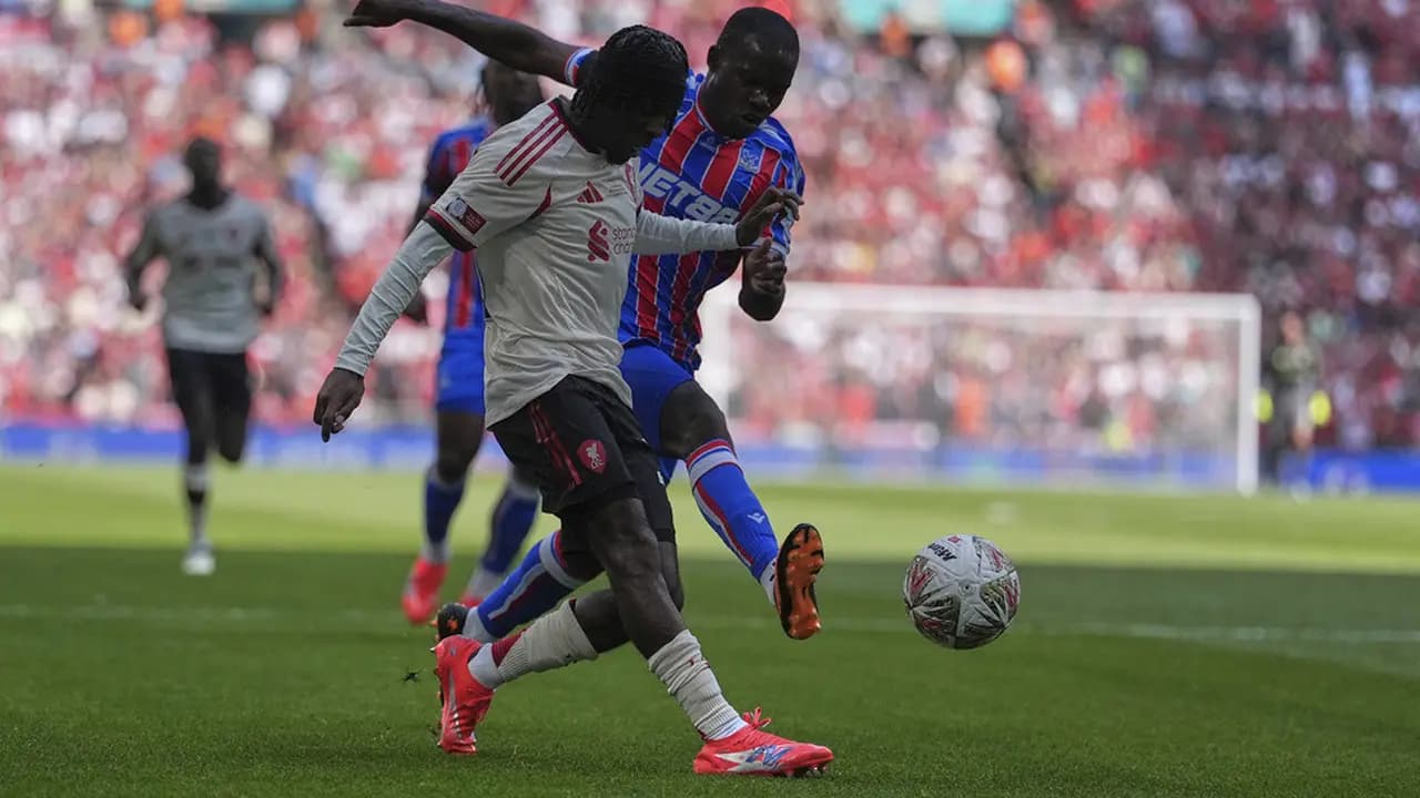 Liverpool Awali Musim dengan Skuad Hampir Lengkap, Frimpong dan Mac Allister Masih Cedera