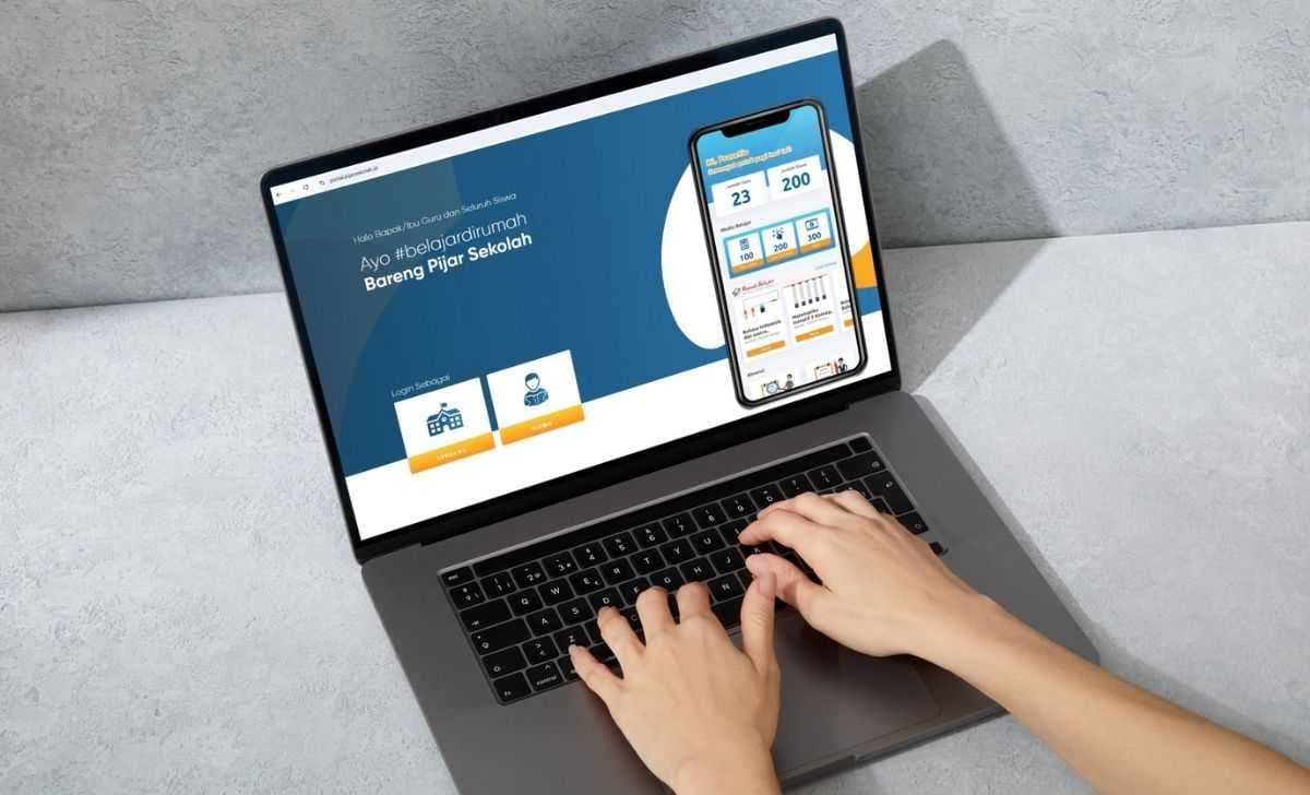Telkom Dorong Digitalisasi Pendidikan Lewat Pijar Sekolah di Jembrana