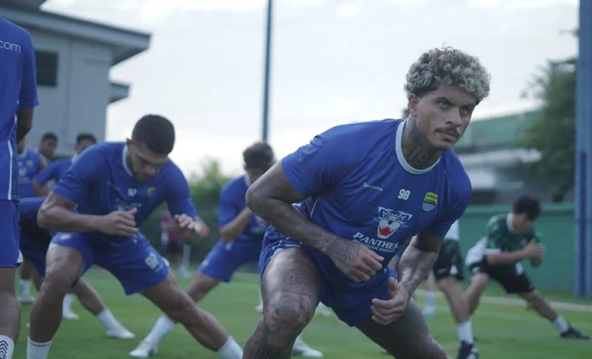 Persib Bandung Alihkan Fokus ke AFC Champions League Two, Bojan Hodak Pastikan Skuad Makin Lengkap