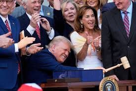 Trump Resmikan "One Big Beautiful Bill", UU Pajak dan Belanja Baru AS di Hari Kemerdekaan