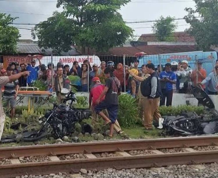 Tragedi di Magetan: 4 Orang Tewas, 3 Luka Berat Tertabrak KA Malioboro Ekspres