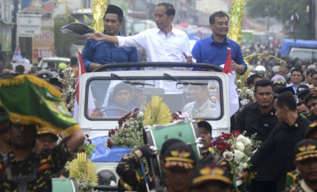 Ganjar Respon Santai Jokowi Turun Gunung Kampanyekan Cagub Jateng Nomor Urut 2
