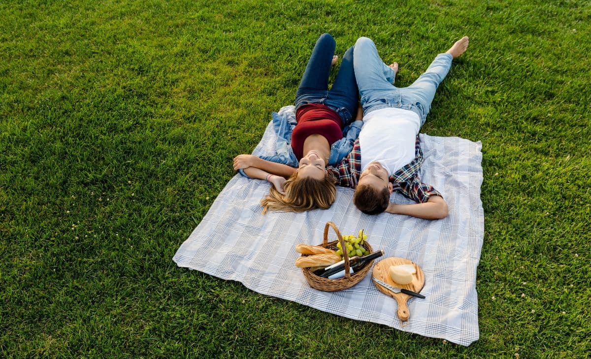 10 Cara Menikmati Quality Time Bersama Pasangan