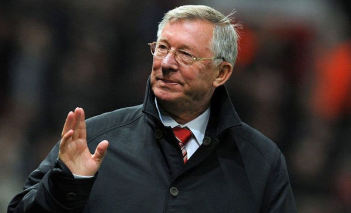 Sir Alex Ferguson Ungkap Penyesalan Tak Pernah Satukan Denis Law dan Ruud van Nistelrooy di MU