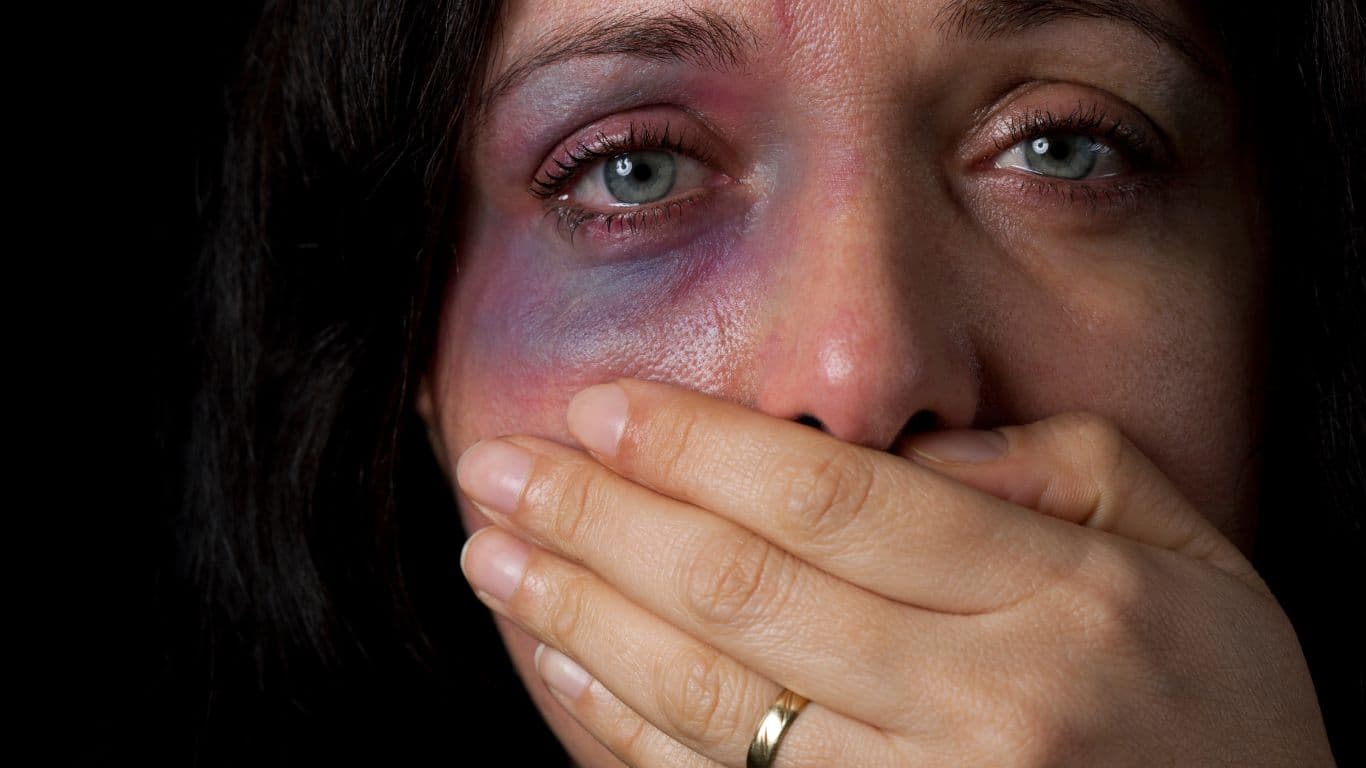Mengatasi Trauma Kekerasan dalam Rumah Tangga: Langkah-Langkah Penting untuk Penyembuhan