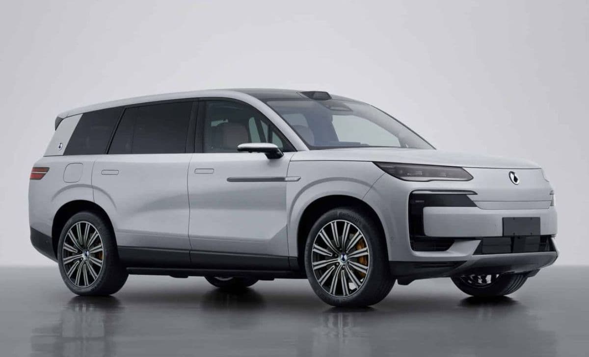 BYD Resmi Buka Pemesanan SUV Premium Denza N9 di China