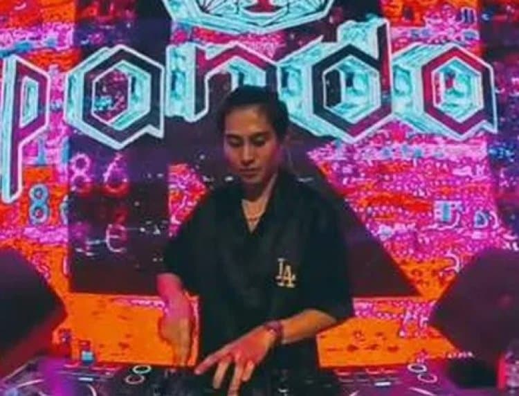DJ Panda Bantah Terlibat dalam Kehamilan Erika Carlina, Ungkap Bukti Tangkapan Layar