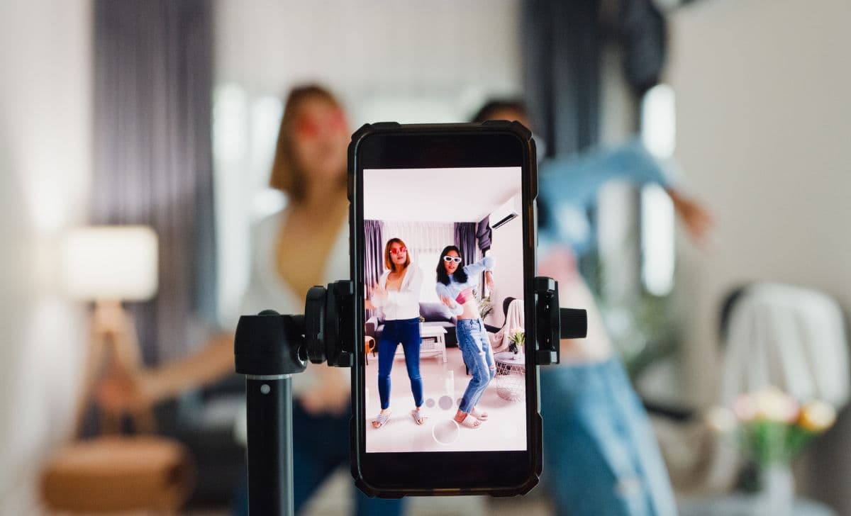Algoritma TikTok: Apa yang Bisa Diketahui dari Media Intelligence?