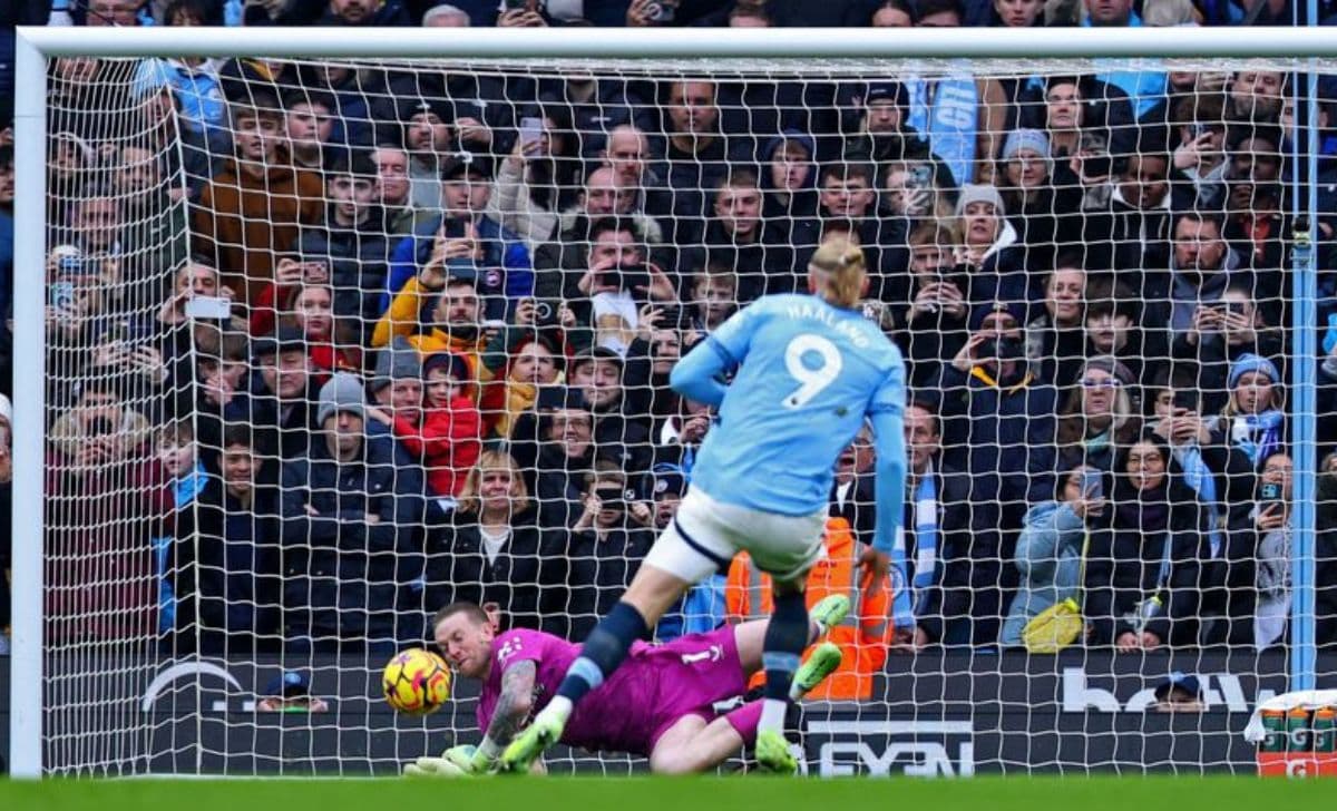 Jordan Pickford Gagalkan Penalti Haaland, Manchester City Tertahan di Boxing Day