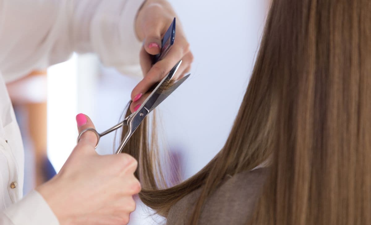Tren Gaya Rambut 2024: Potongan dan Warna Terbaru