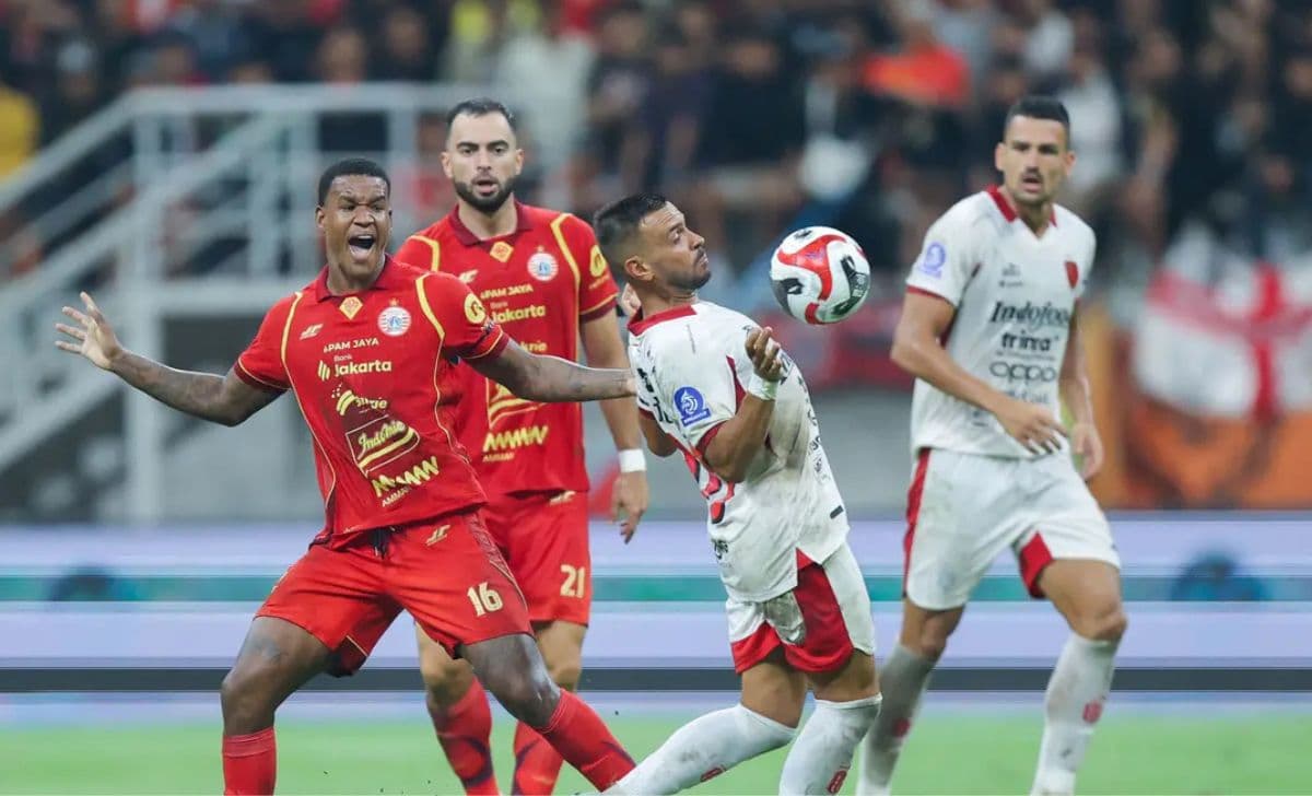 Persija Jakarta Terusir dari JIS, Jordi Amat Soroti Kondisi Lapangan