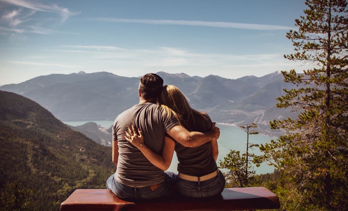 Pertanyaan Menjebak untuk Pacar: Bikin Hubungan Lebih Seru!