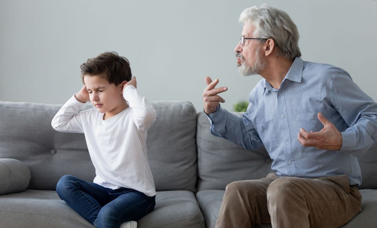 Strict Parents: Cara Menikmati Hidup di Bawah Aturan Ketat Orang Tua!