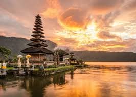 Bali Dinobatkan sebagai Pulau Paling Indah di Dunia
