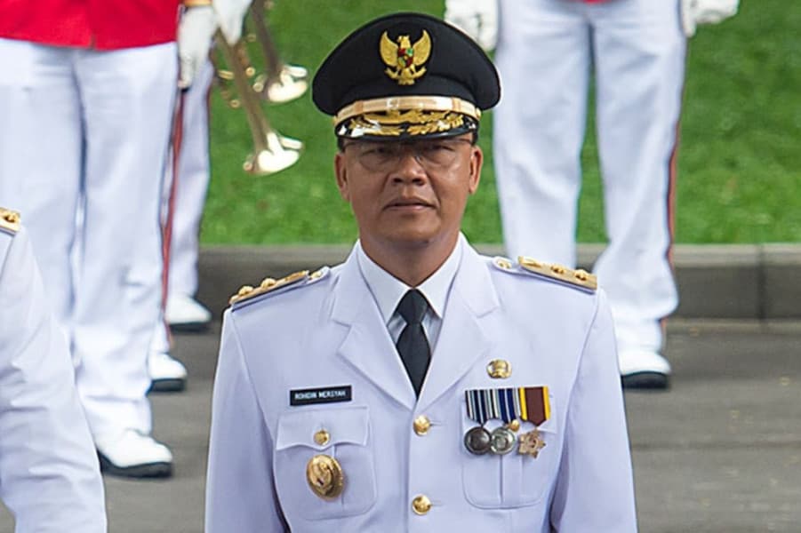 KPK Amankan Gubernur Bengkulu Rohidin Mersyah dalam OTT, Sita Barang Bukti Uang dan Dokumen