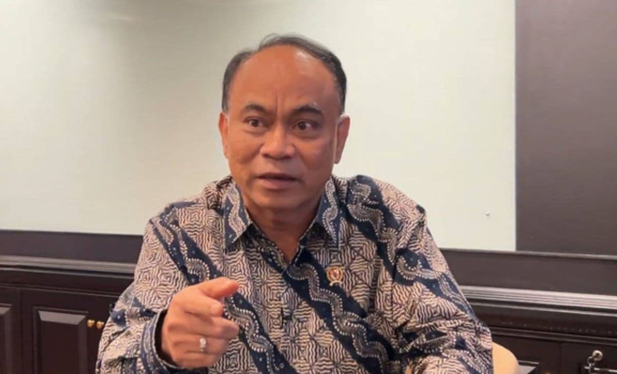 Menkop Budi Arie Pastikan Koperasi Susu Jadi Pemasok Utama Program Makan Bergizi 2025
