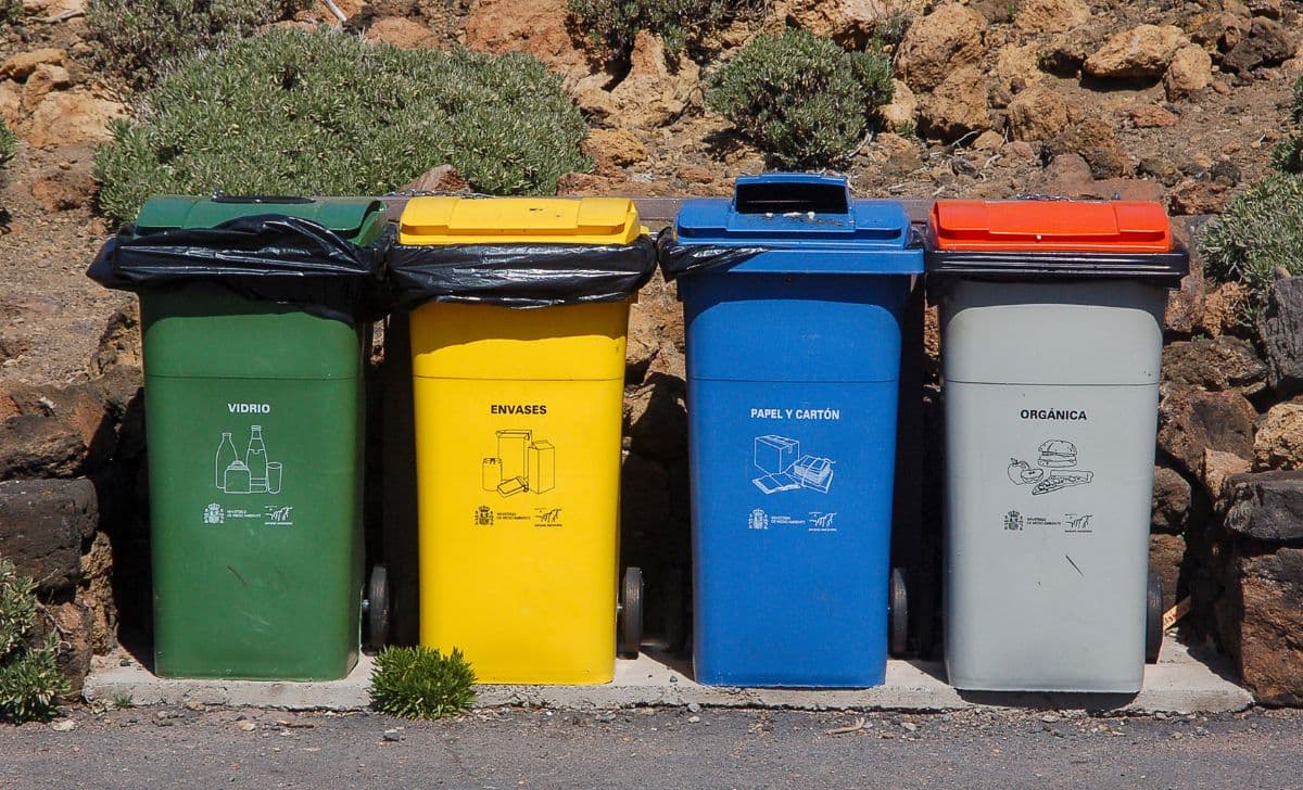 Perbedaan Sampah Organik & Anorganik Serta Cara Pengelolaannya