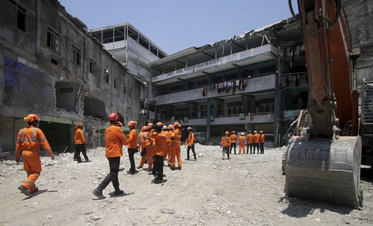 Tim DVI Polda Jatim Berhasil Identifikasi 58 Korban Ambruknya Ponpes Al-Khoziny di Sidoarjo