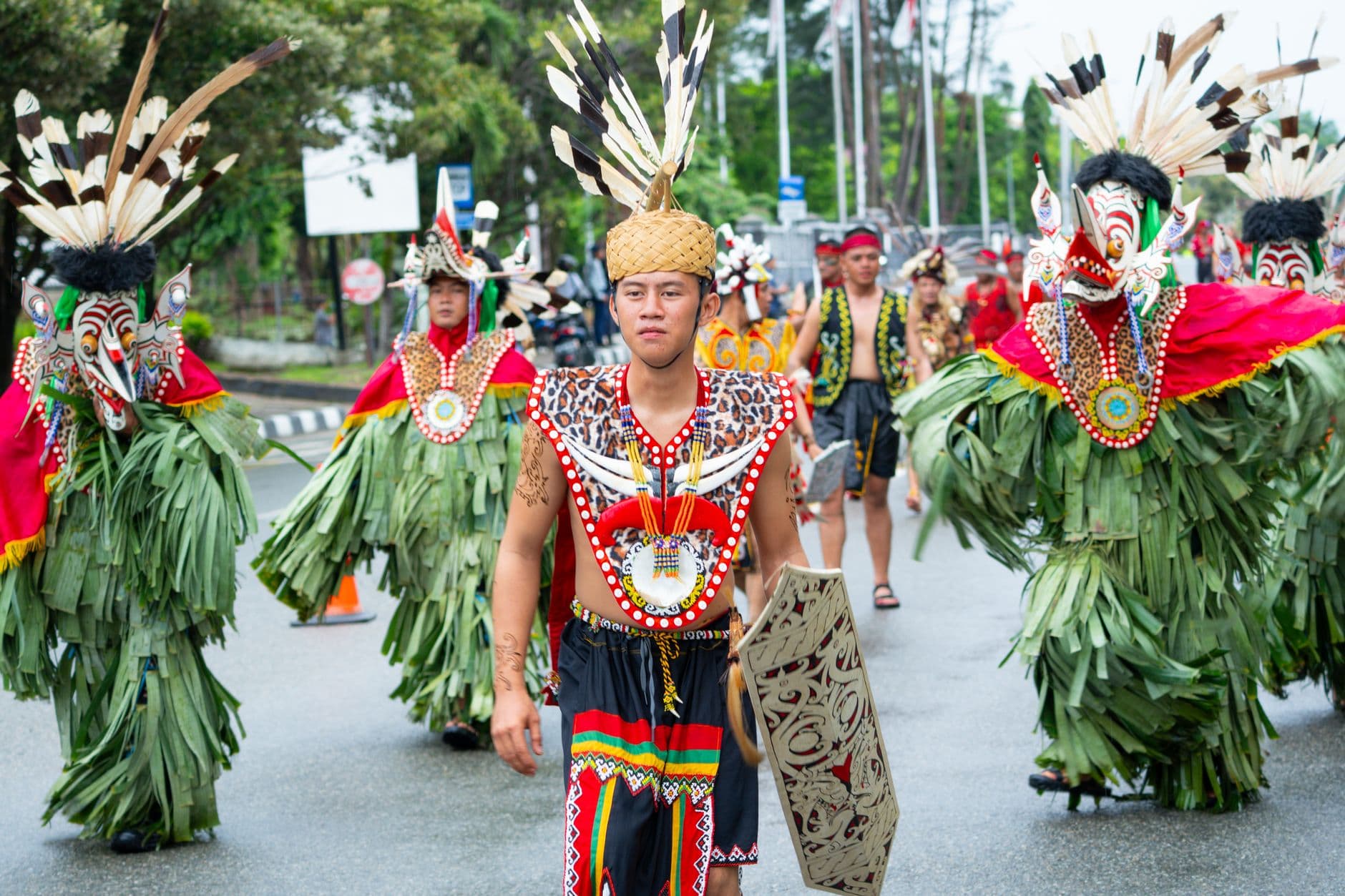 Prabowo Plans Inclusive Measures: Recruiting Dayak Tribe into the Military and Addressing Forest Fires in Kalimantan