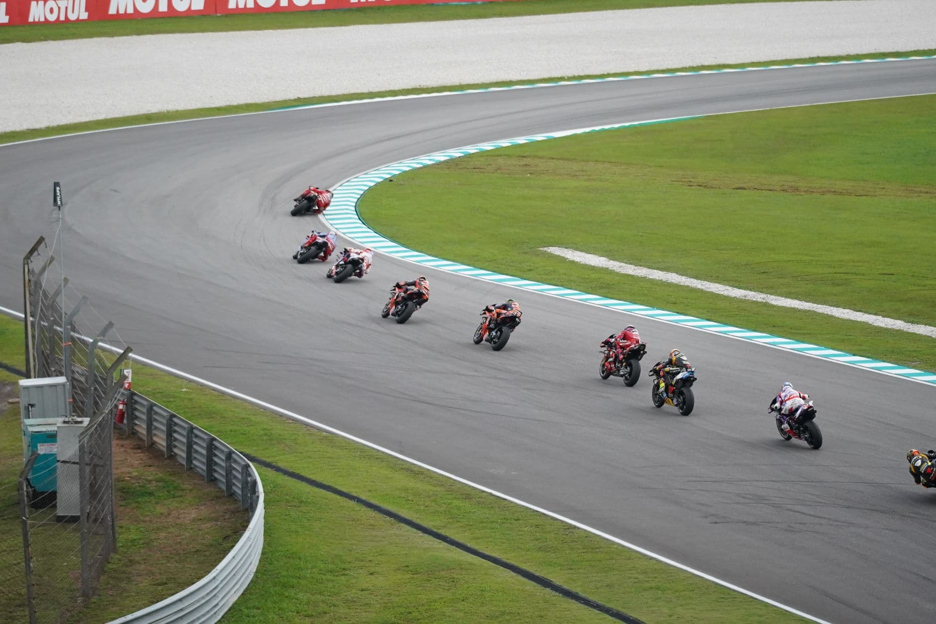 Marco Bezzecchi Ungguli Marc Marquez di Sesi Warm Up MotoGP San Marino 2026: Persaingan Makin Memanas!