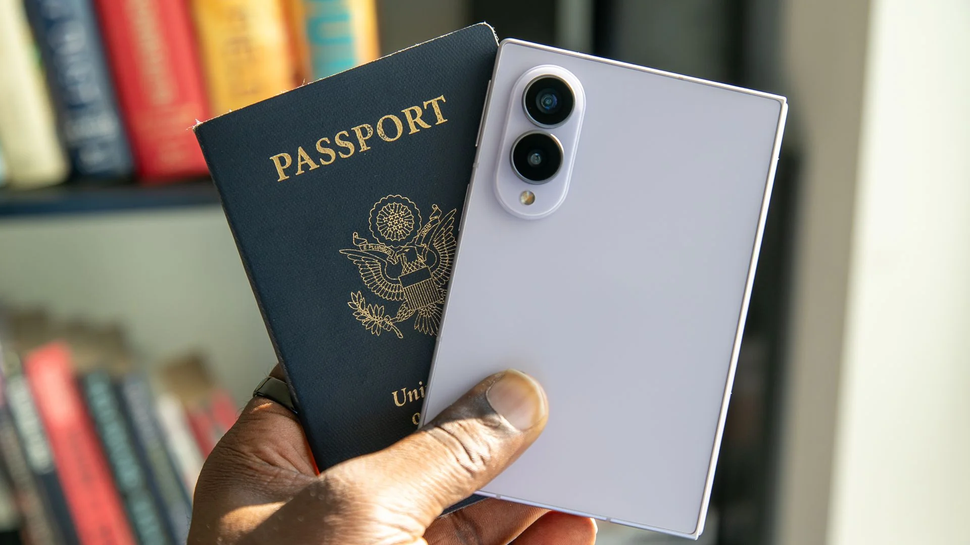 Comparing T-Mobile and Verizon's Samsung Galaxy Z Fold 8 Offers: Which is Right for You?