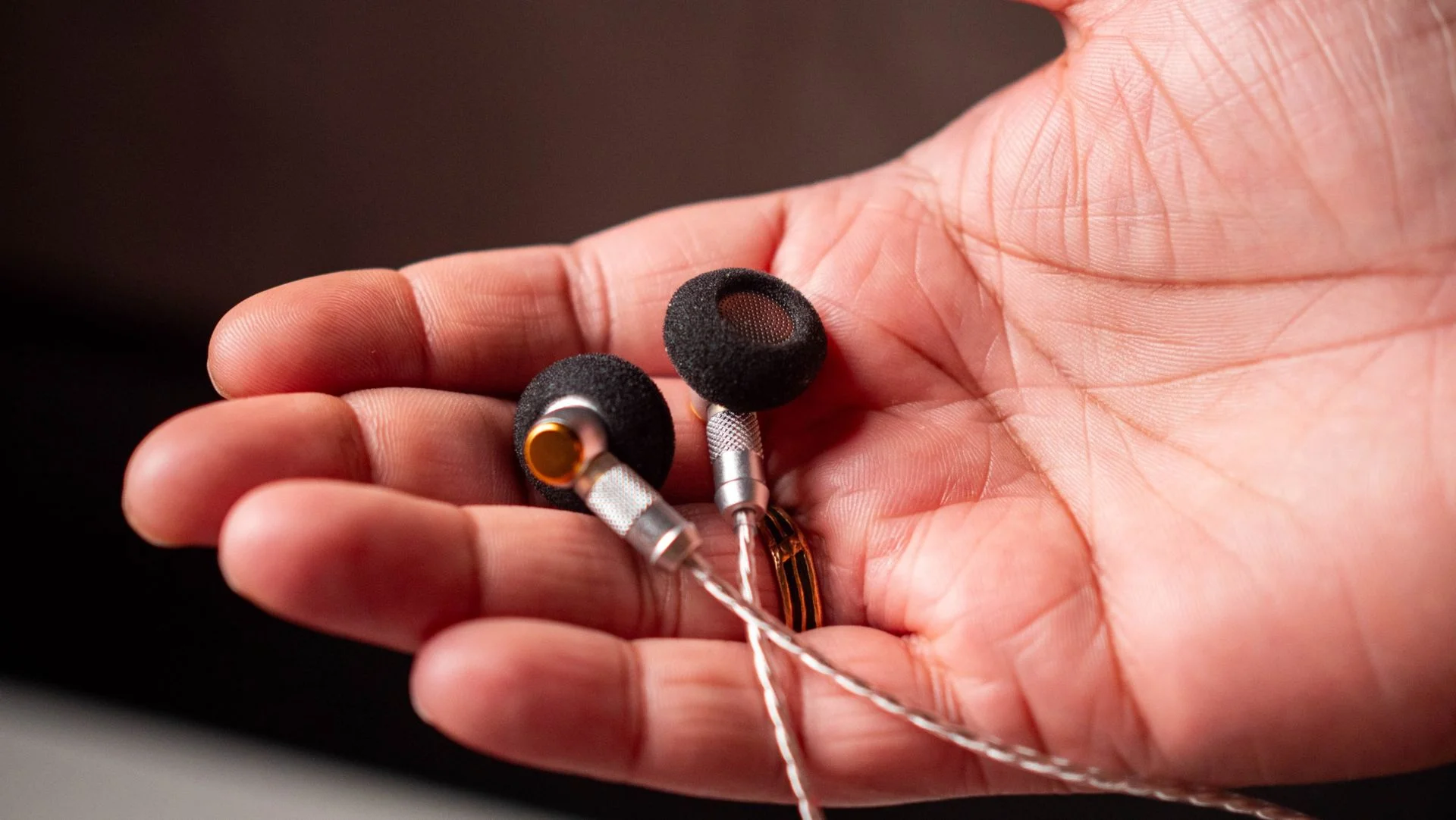 Sivga M260 Earbuds: Nostalgic Design Meets Modern Comfort