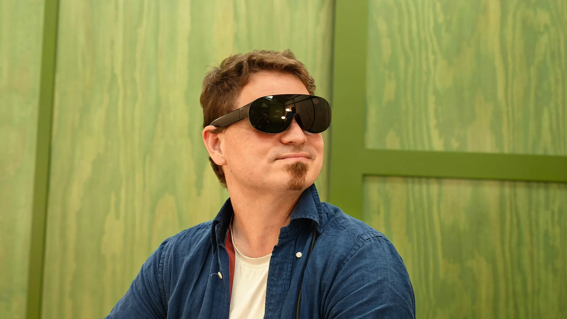 Wearing the large-sized Meta VR Glasses