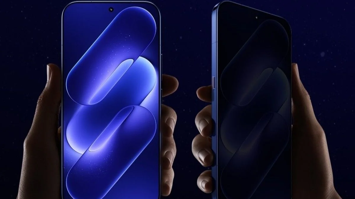 Privacy screen on Xiaomi 18 Pro Max prevents onlookers from seeing what's displayed.