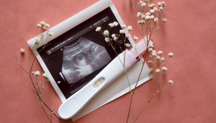 Hamil Padahal Pakai Kondom? Jangan Panik, Ini yang Mungkin Terjadi!