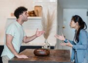 Suami yang Tidak Pantas Dipertahankan Menurut Islam