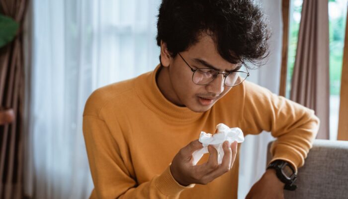 Batuk Hingga Berdarah? Bisa Jadi Ada Penyakit ini!
