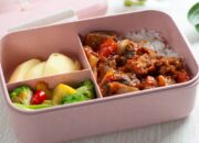 Makan Sehat di Kantor: Tips dan Trik Membawa Bekal Bergizi
