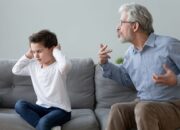 Strict Parents: Cara Menikmati Hidup di Bawah Aturan Ketat Orang Tua!