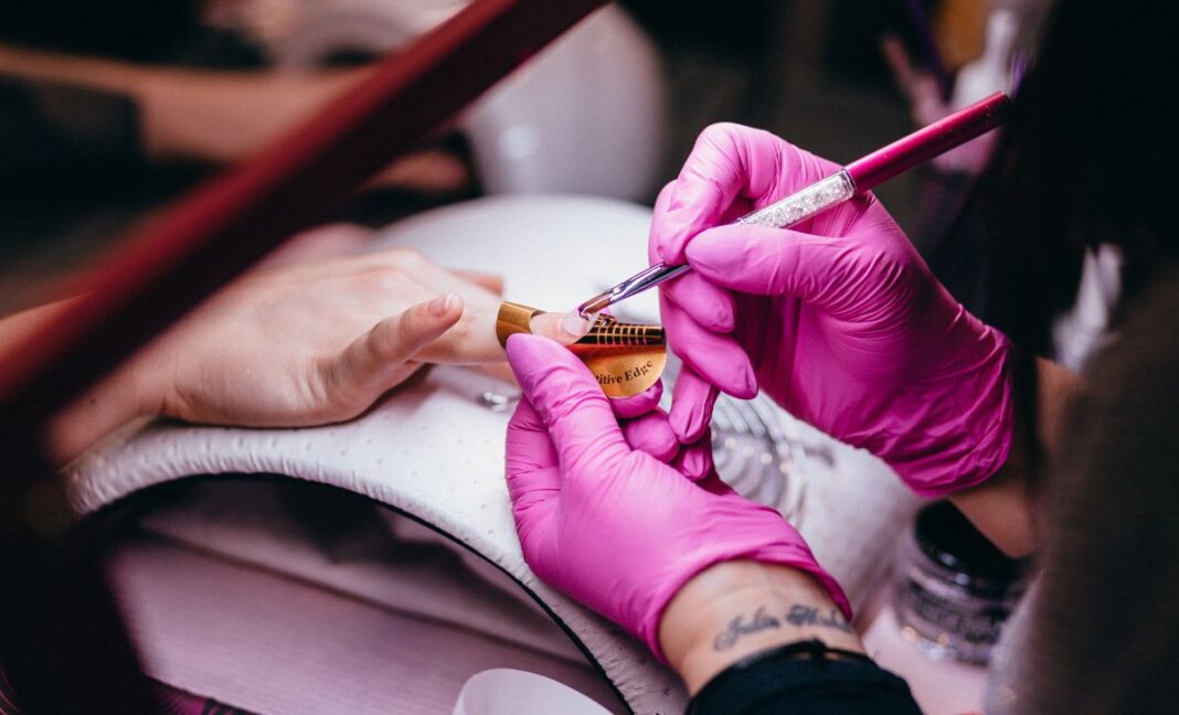 Cara Menghilangkan Nail Art