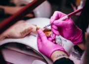 Cara Menghilangkan Nail Art dengan Mudah dan Aman