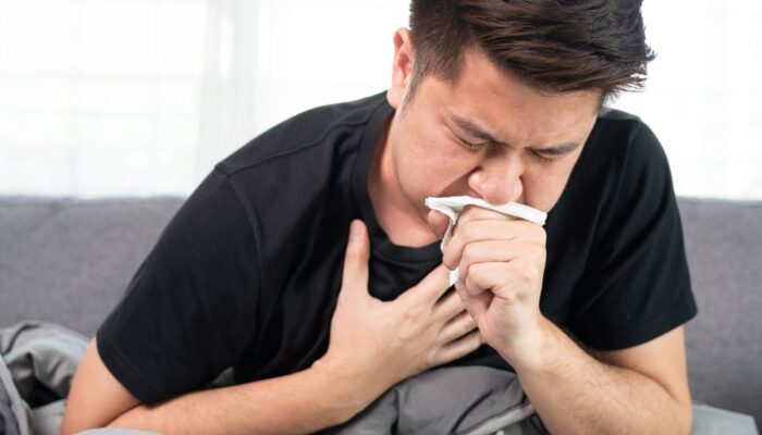 Tips Ampuh! Cara Mengatasi Batuk Kering