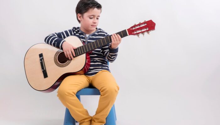 10 Lagu dengan 3 Kunci Gitar Saja, Cocok untuk Pemula!