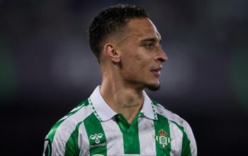 Antony Mati Kutu Real Betis Tumbang dari Gent di Leg Kedua