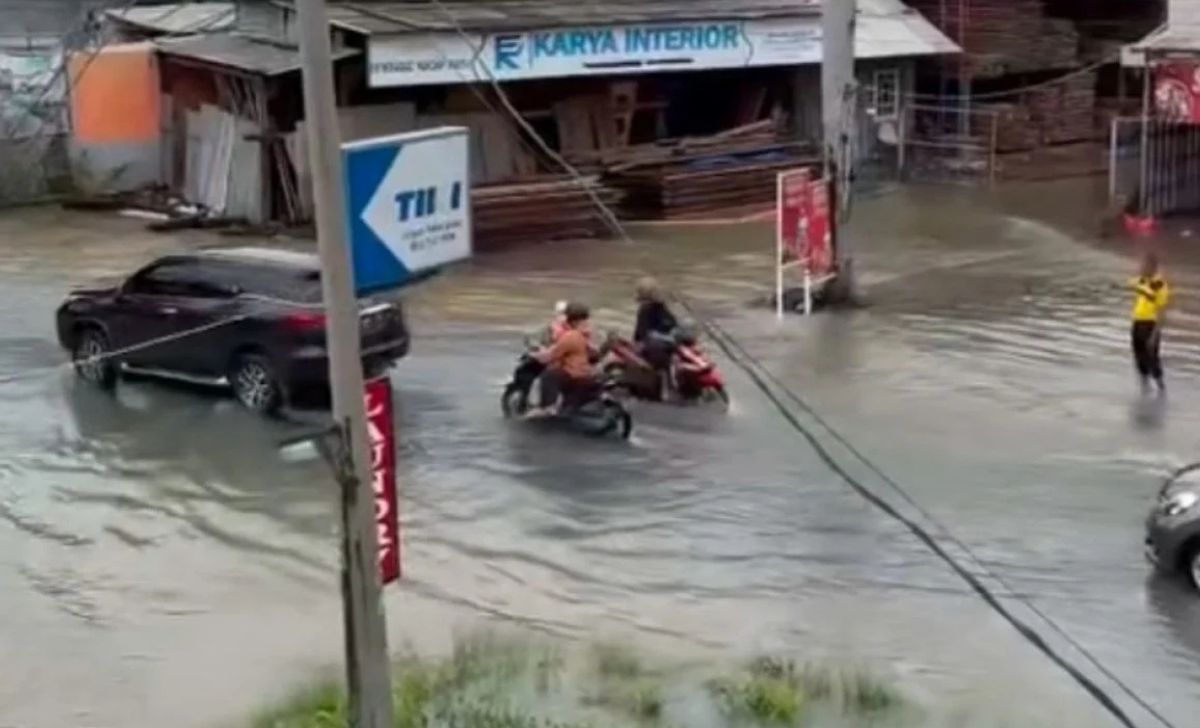 Banjir Kembali Landa Bandar Lampung Sejumlah Wilayah Terendam hingga Lebih dari Satu Meter