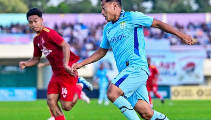 Persela Takluk dari Persijap, Laga Sempat Terhenti akibat Kerusuhan Suporter