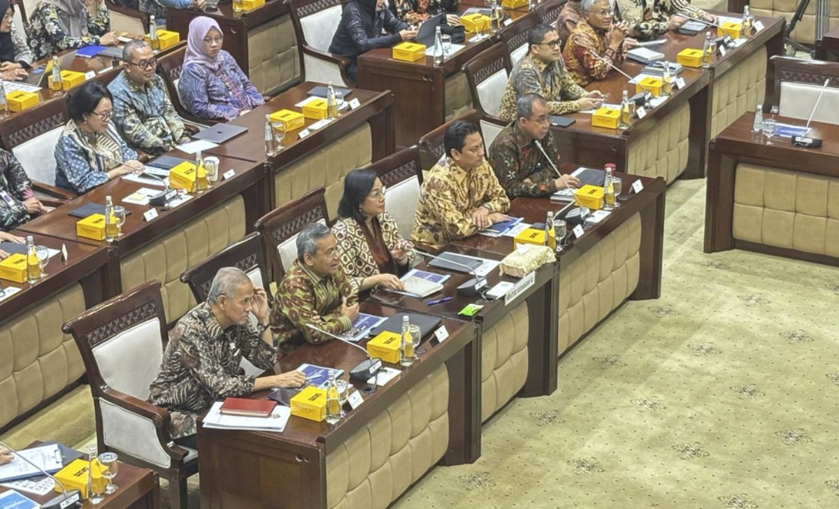 Sri Mulyani Pastikan Tidak Ada PHK untuk Tenaga Honorer
