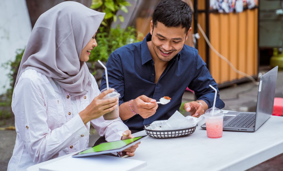 16 Panggilan Sayang dalam Bahasa Arab yang Estetik