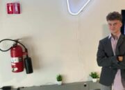 Edward Coristine, ‘Anak Emas’ Elon Musk, Diduga Beri Dukungan pada Geng Hacker