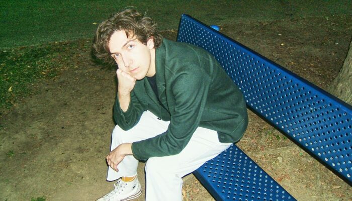 Makna Lagu Mr. Loverman oleh Ricky Montgomery: Lirik & Terjemahannya