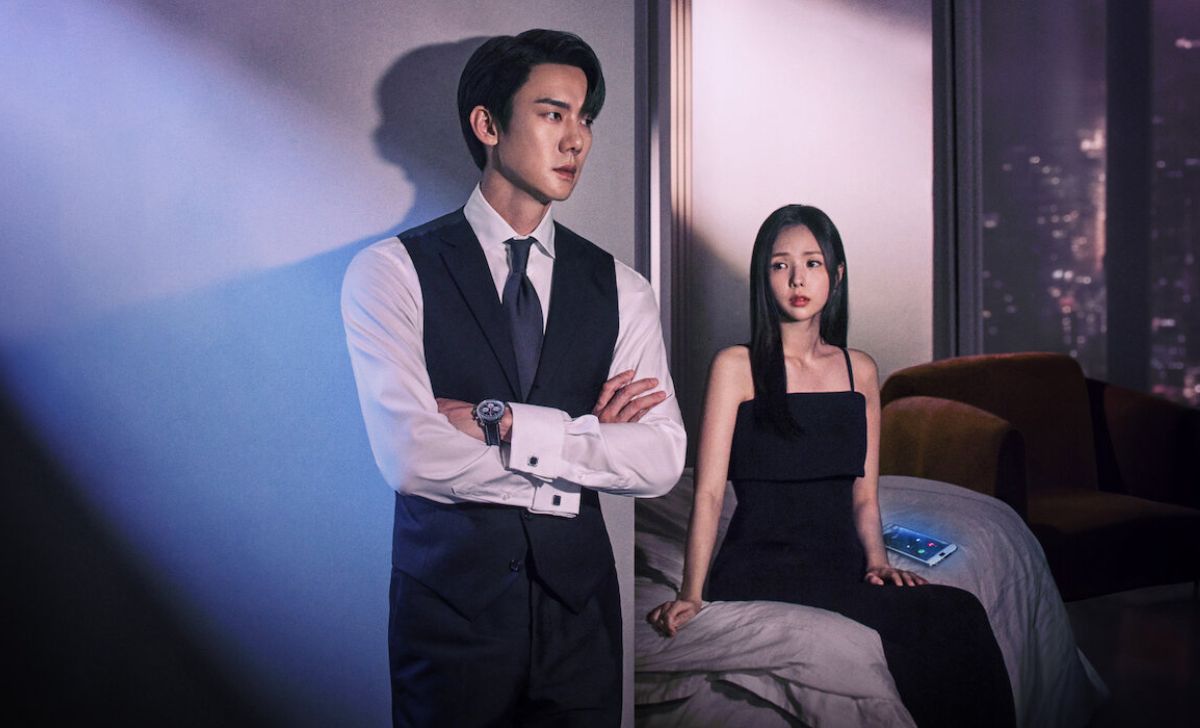 Pemeran di When the Phone Rings