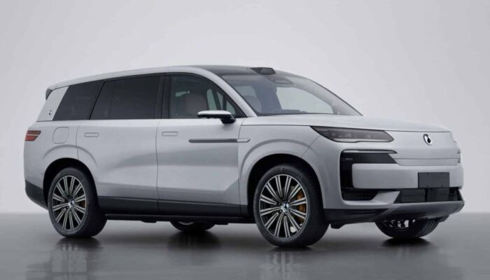 BYD Resmi Buka Pemesanan SUV Premium Denza N9 di China